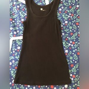 Women’s size small gap black ribbed tank top cc